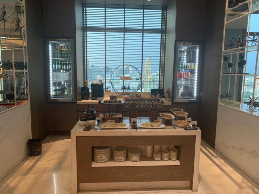 business class lounges are more fun