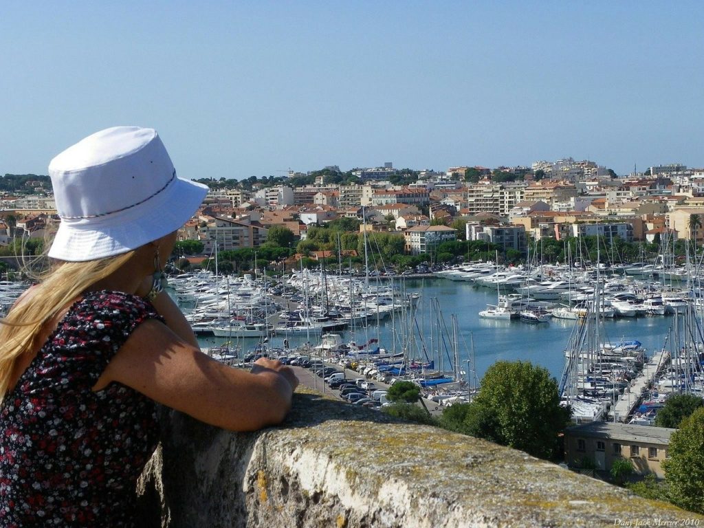 superyachts in antibes