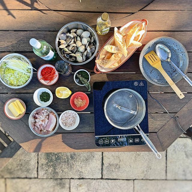@bangingseafood “LETS COOK TOGETHER!”💥​​​​​​​​
-​​​​​​​​
“MISE EN PLACE” for a beautiful clam dish from a one on one cooking lesson at a waterfront home in Mackay. ​​​​​​​​
-​​​​​​​​
If you’re interested in one on one or small group cooking lessons in your own home or Super yacht in the Airlie Beach and Mackay region, please get in touch via DM.​​​​​​​​
-​​​​​​​​
Did you know I also offer a private chef service (minimum of 4 hours) ​​​​​​​​
-​​​​​​​​
Chef only, POA ​​​​​​​​
Chef and Hostess, POA​​​​​​​​
-​​​​​​​​
-Terms & Conditions apply. ​​​​​​​​
-Subject to availability ​​​​​​​​
-​​​​​​​​
@questanglingexpeditions @airliebeachhouse ​​​​​​​​
.​​​​​​​​
.​​​​​​​​
.​​​​​​​​
.​​​​​​​​
.​​​​​​​​
-​​​​​​​​
#privatechef #cookinglessons #cheflife #bangingseafood #botique #foodie #weddings #events #explore #travel #humble #superyachts #airliebeach #mackay #freelancechef #cooking #food #foodporn #foodie #instafood #cooking #foodphotography #cook #foodgasm #foodstagram #instachef #theartofplating #locallygrown #eatingclean #foodart